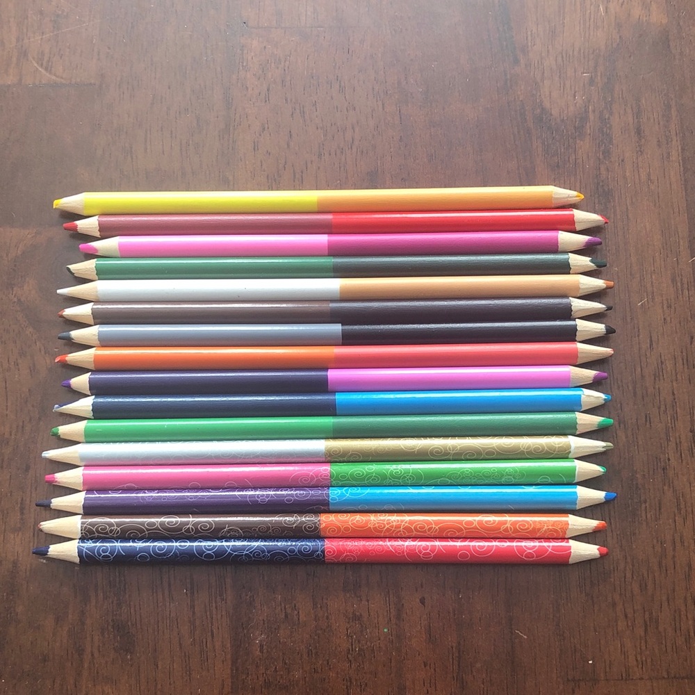 🦇 Artist Double-Ended Colored 16 Pencils Set